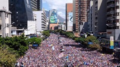 数千人が抗議デモ、人道支援の受け入れ求める　ベネズエラ首都