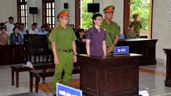 政府批判のブロガーに禁錮６年、新サイバー法に違反　ベトナム