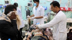 イエメンで市場に空爆　１４人死亡、２６人負傷
