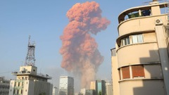 レバノン首都で大規模爆発、数十人が死亡