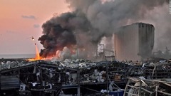 レバノン首都で爆発　７８人死亡、日本人１人含む４０００人が負傷