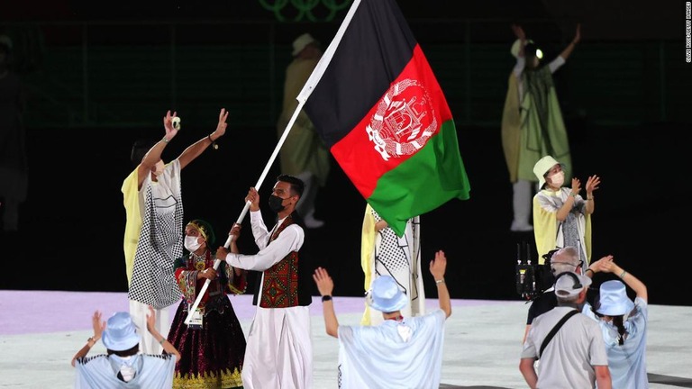 東京オリンピック（五輪）開会式のアフガニスタンの選手団＝７月２３日、東京/Clive Rose/Getty Images