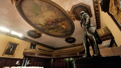 ジェファーソン像を議事堂から撤去へ、奴隷主だった過去受け　米ＮＹ市