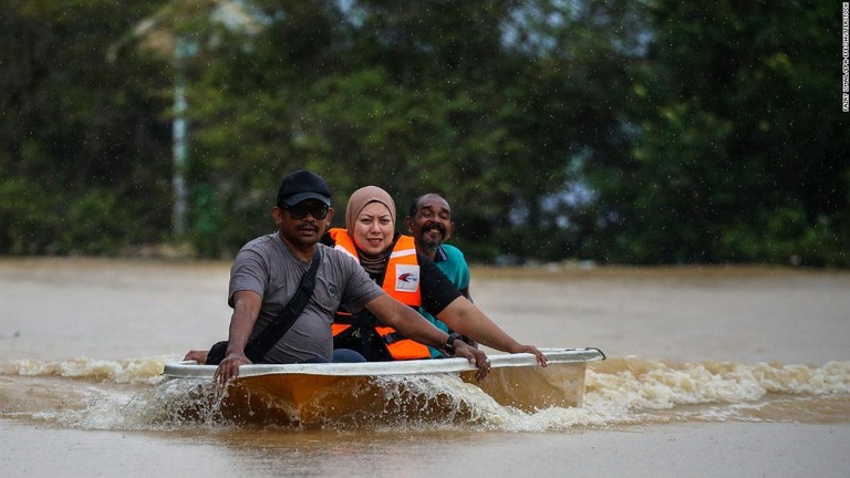 マレーシア南部で洪水による被害が出ている/Fazry Ismail/EPA-EFE/Shutterstock
