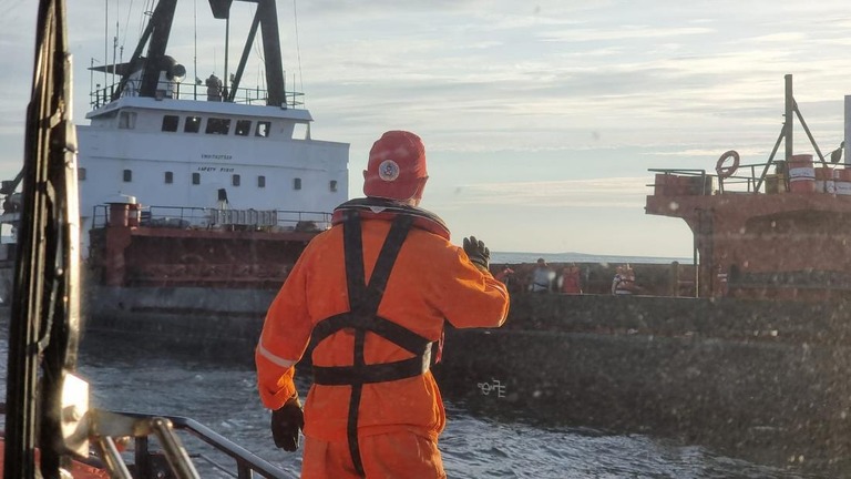 黒海で貨物船の乗員が救出された/Romania Sea Rescue