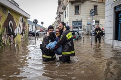 イタリア北部で暴風雨、ミラノやトスカーナで洪水被害