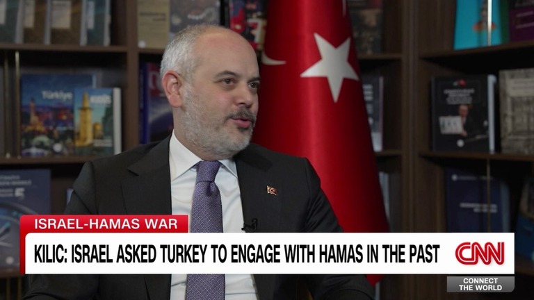 取材にこたえるトルコのクルチ大統領顧問（外交政策・安全保障担当）/CNN