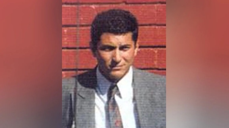 ジェームズ・ダラマンガス容疑者は１９９９年に起きた殺人事件をめぐり指名手配されている/NSW police