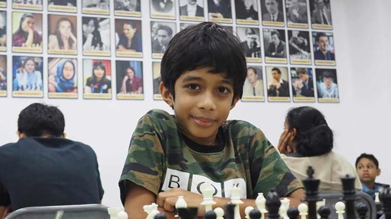 チェスのクラシック大会でグランドマスターを破った史上最年少プレーヤーのアシュワス・カウシック君/Carleton Lim/Singapore Chess Federation