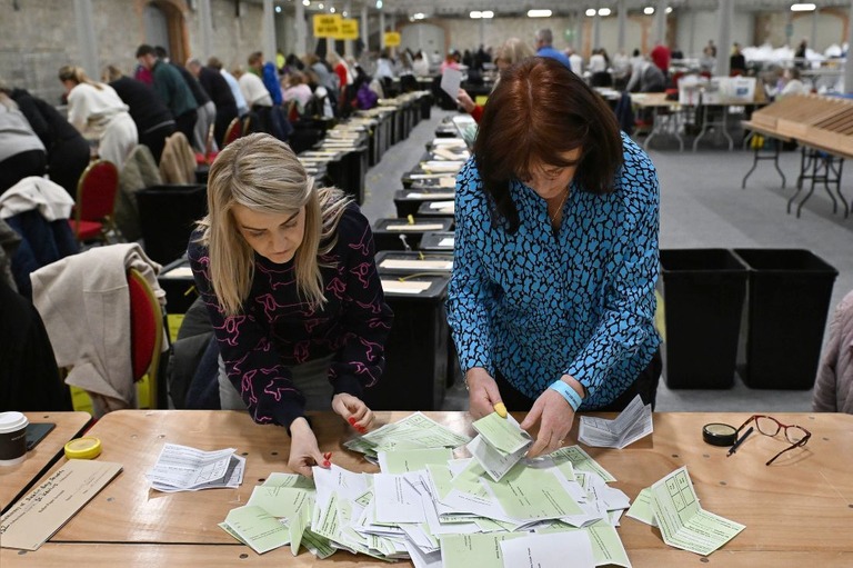 アイルランドでは、憲法の「性差別的」な表現２カ所を変更するための国民投票が行われた/Charles McQuillan/Getty Images via CNN Newsource
