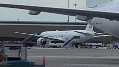 シンガポール航空機が乱気流に遭遇、搭乗者１人死亡　バンコクに緊急着陸
